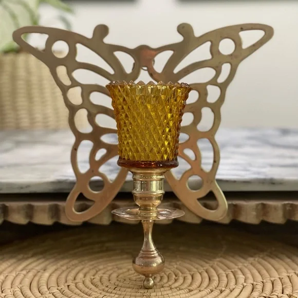 ✨Vintage Brass Butterfly Wall Sconce✨ - Picture 2 of 5